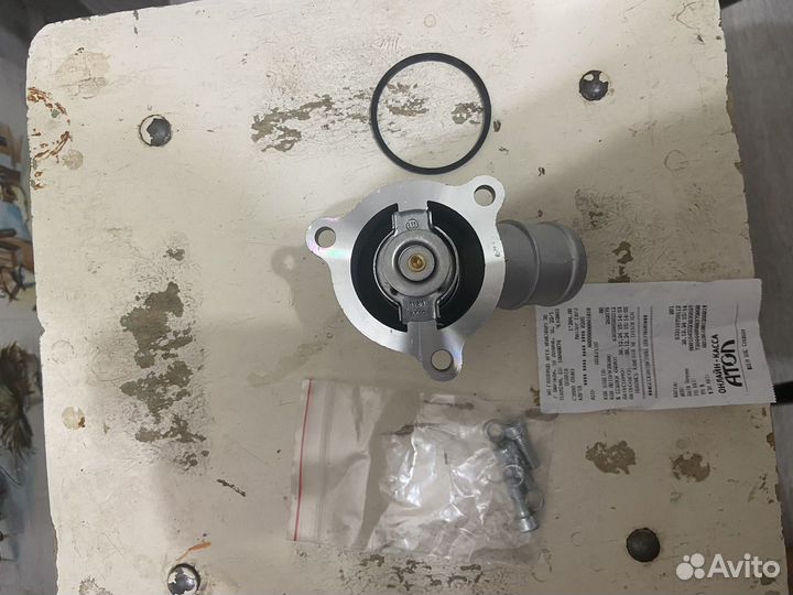 Продам термостат восковый на Ладу Калина 1118