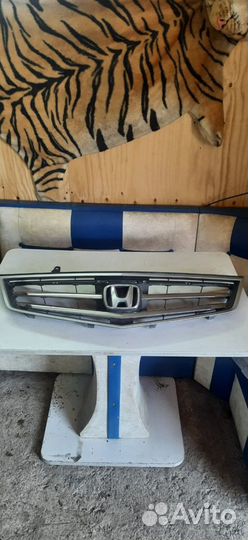 Решётка радиатора Honda Accord