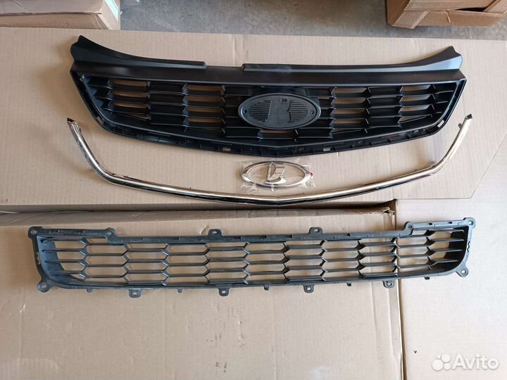 Комплект решёток приора 2 молдинг эмблема