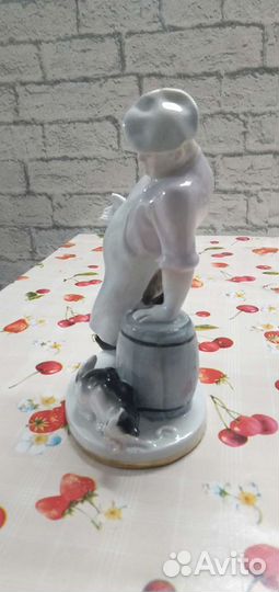 Фарфоровая статуэтка Повар и кот (лфз)