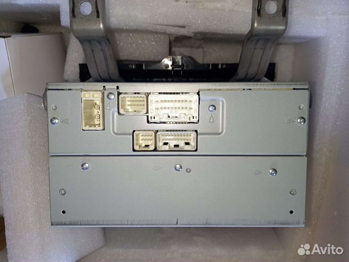 Штатная магнитола Land Cruiser Prado 150