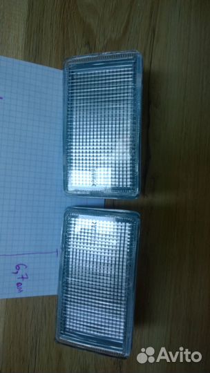 Катафоты (L+R) в передний бампер Volkswagen Golf 3