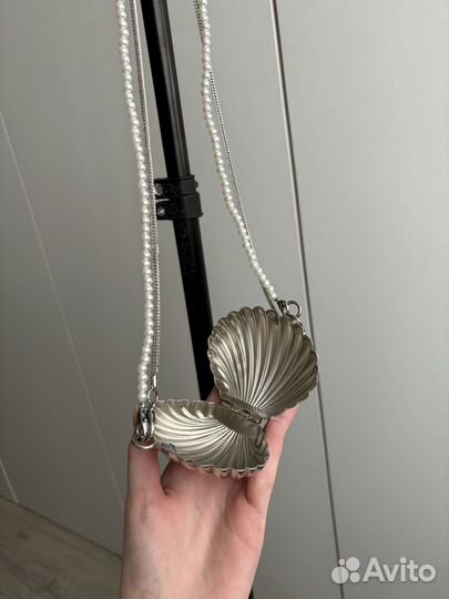 Женская сумка-ракушка через плечо