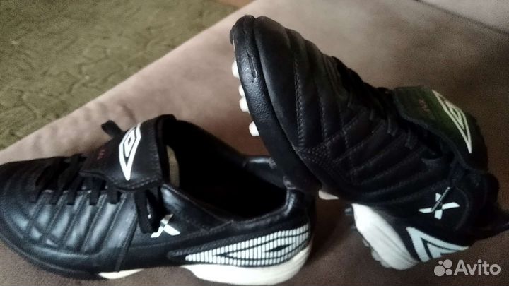 Футбольные бутсы