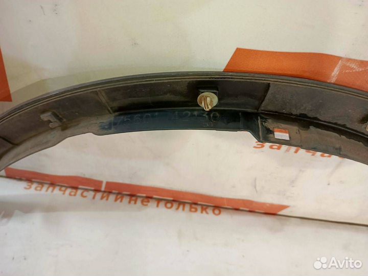 Расширитель крыла перед. прав. Toyota RAV4