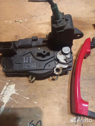 Замок и ручка двери opel astra h