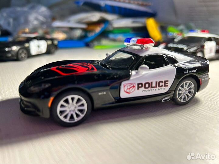 Набор полицейских машин