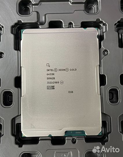 Intel Xeon Gold 6430