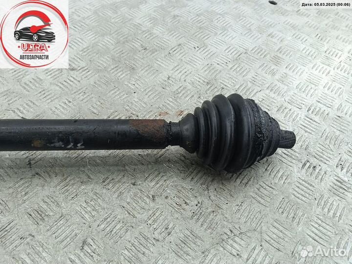 Полуось передняя правая б/у Volkswagen Touran