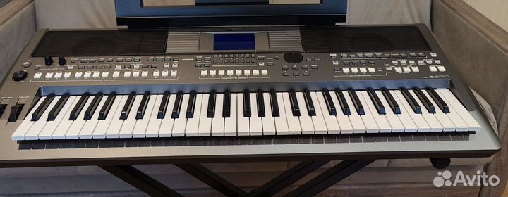 Yamaha psr-s670