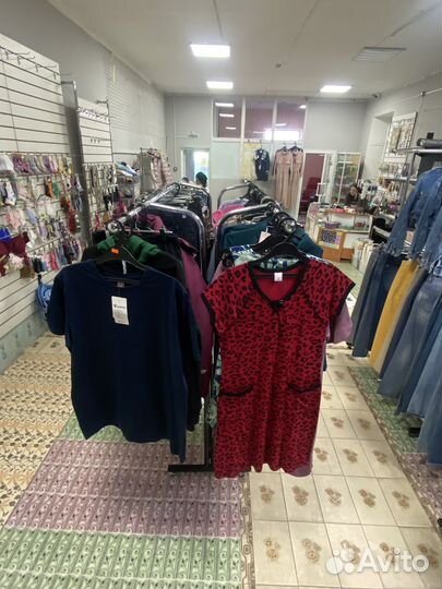 Оборудование для магазина одежды бу
