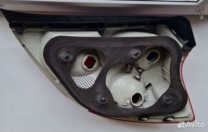 Фонарь задний левый на Kia Ceed ED 2009