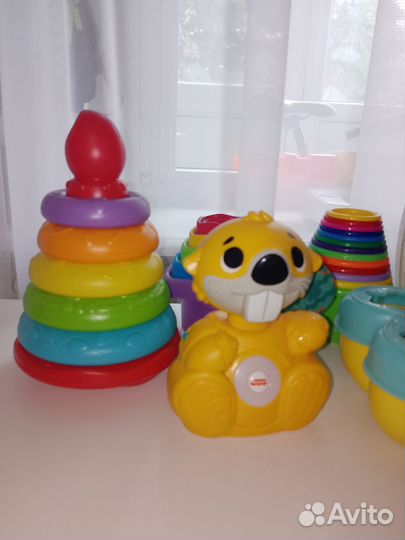 Набор игрушек для малышей
