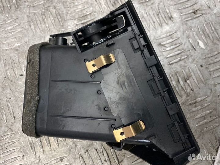 Дефлектор обдува салона передний правый Bmw X3