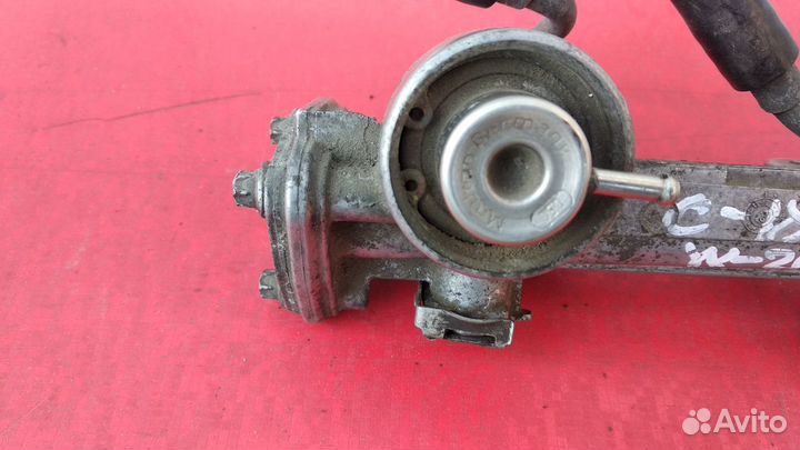 Топливная рампа Mercedes-Benz W202