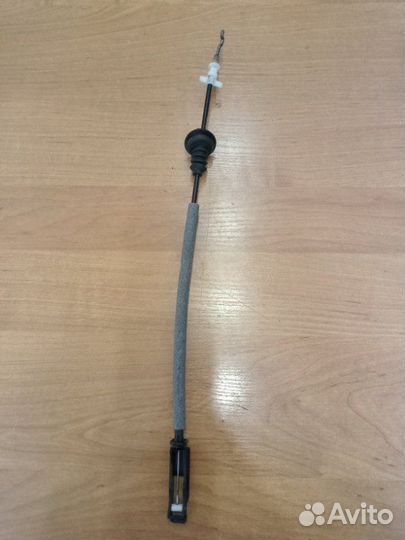 Трос открывания двери (внутренняя ручка) передний