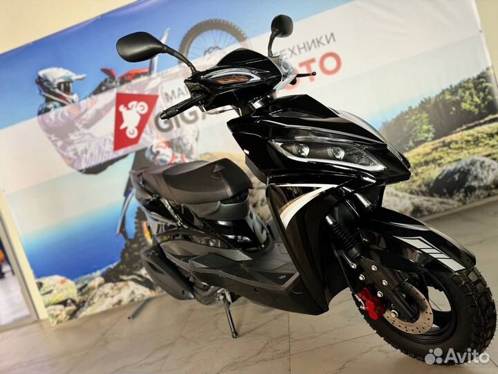 Скутер spark 125