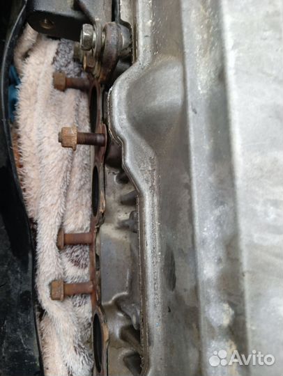 Головка цилиндров клапаны двигателей