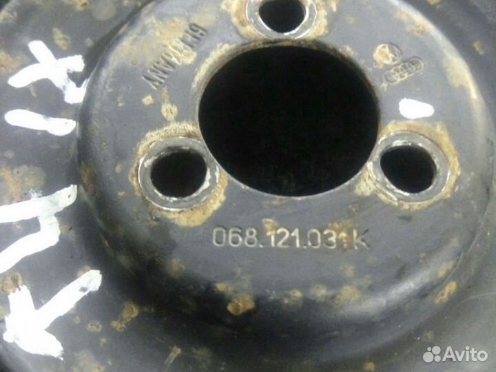 Шкив водяного насоса (помпы) Volkswagen t4