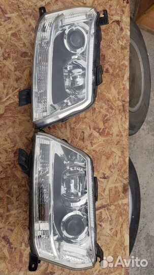 Фара suzuki escudo 54, 94