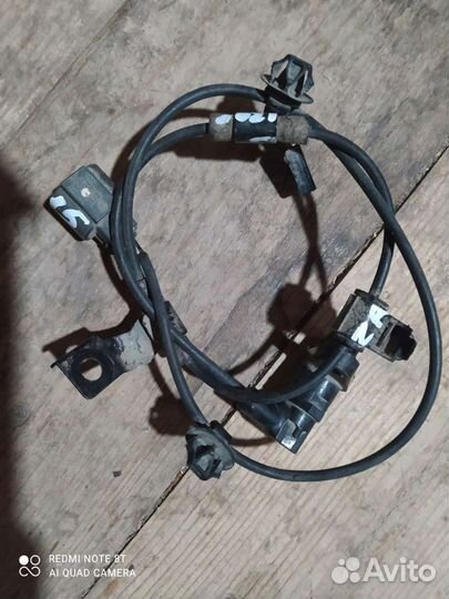 Mitsubishi l200 датчик ABS задний правый