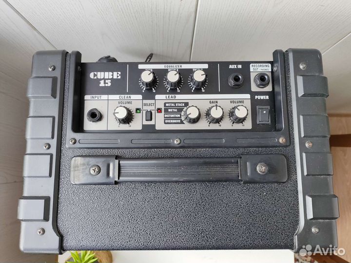 Комбоусилитель процессорный Roland Cube 15 вт