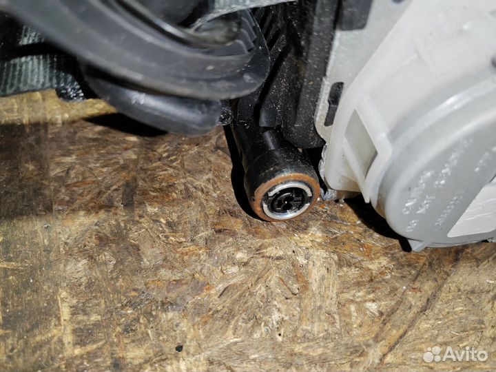 Ремень безопасности задний правый Volkswagen 3