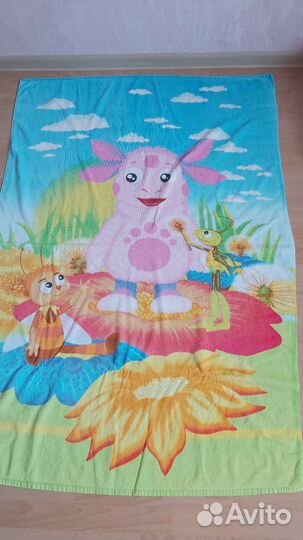 Большое махровое полотенце