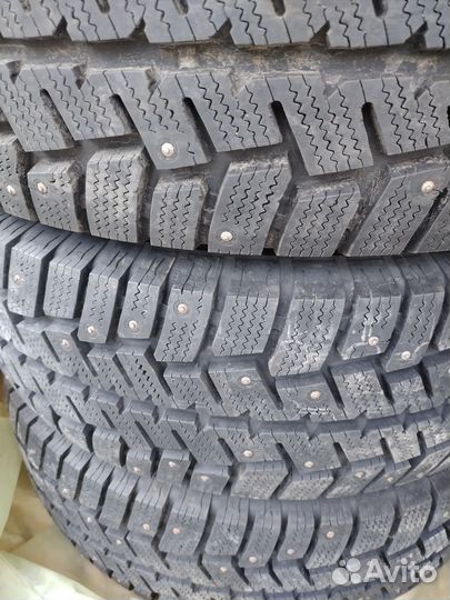 Matador MPS 500 Sibir Ice Van 215/65 R16C 109