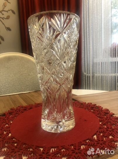 Хрустальная ваза