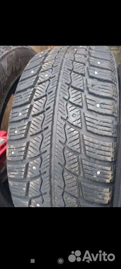 Delinte DS2 215/55 R17