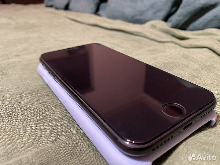 Apple iPhone SE 2020