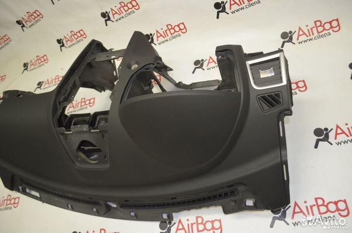 Торпедо панель приборов Ford Explorer 2018