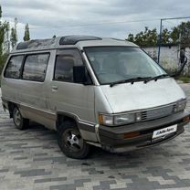 Toyota Town Ace 2.0 AT, 1985, 215 000 км, с пробегом, цена 210 000 руб.