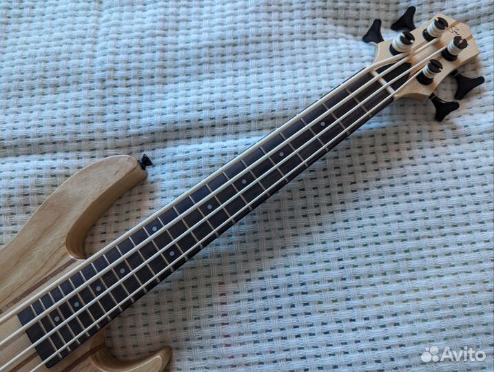 Укулеле бас