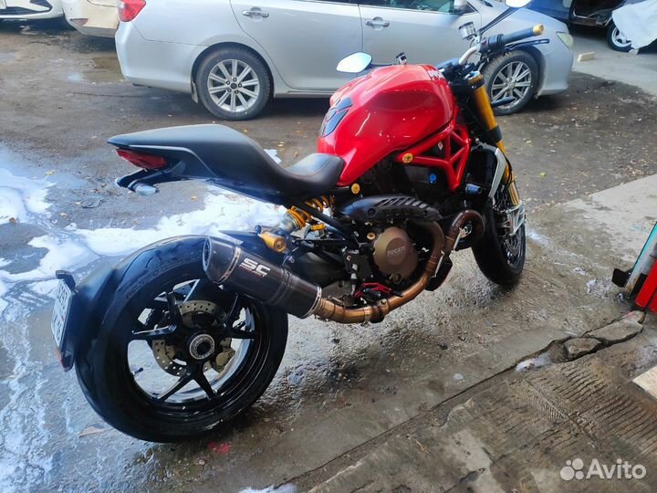 Мотоцикл ducati monster 1200S