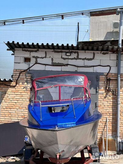 Катер Стрела 4