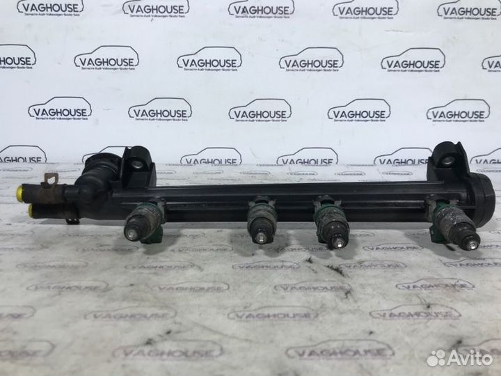 Рампа топливная Volkswagen Golf 4 1.6 AKL 2000