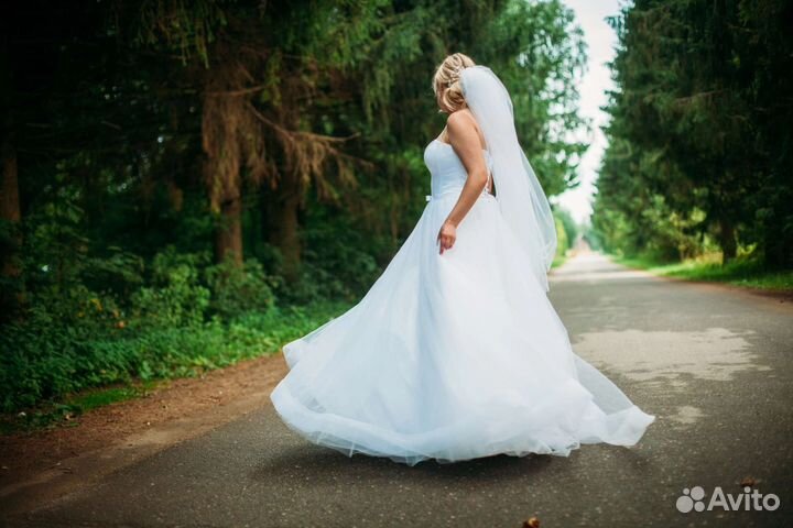 Свадебное платье