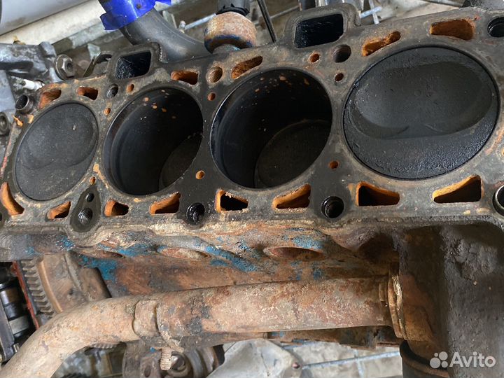 Двигатель 21083