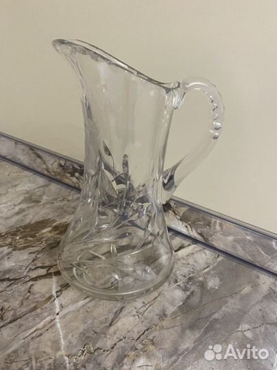 Хрустальный кувшин