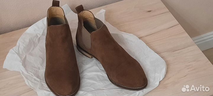 Продам полуботинки женские замшевые