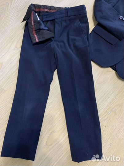 Школьный костюм