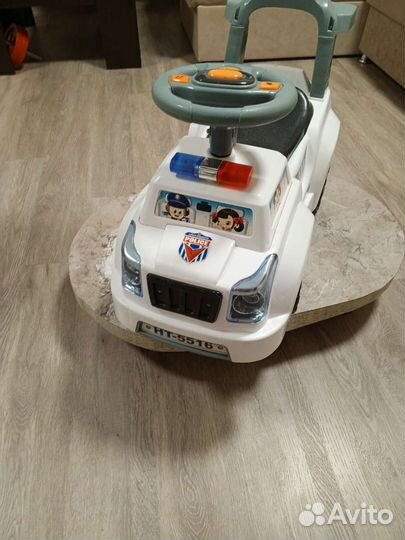 Машинка каталка толокар