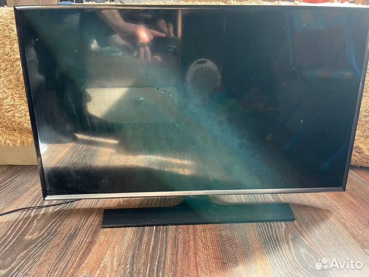 Телевизор Samsung T32E310EX