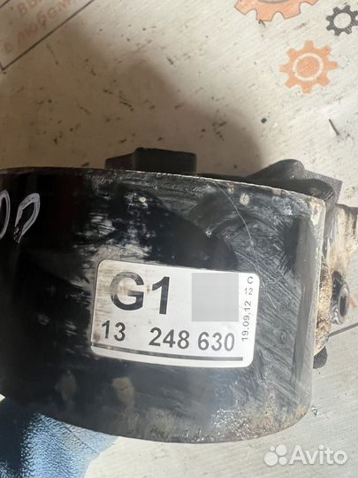 Опора (подушка) двигателя задняя Chevrolet Orlando