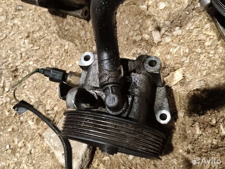 Насос Гур форд фокус 2 1.6