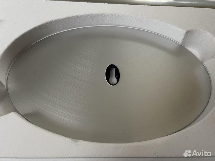 Bang Olufsen напольная подставка для BeoCenter 2