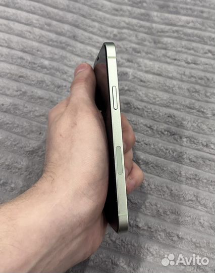 iPhone 12, 64 ГБ
