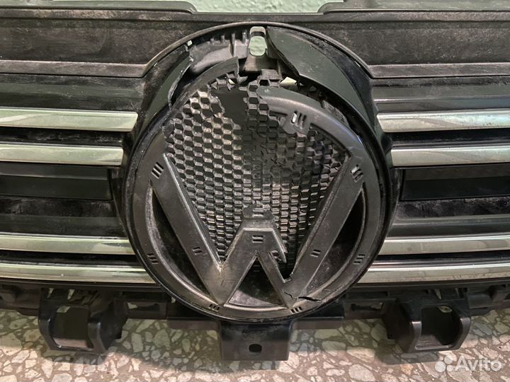 Решетка радиатора на volkswagen tiguan